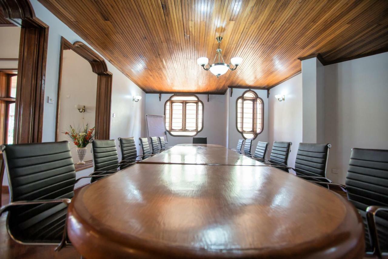 Lavington Hill House Hotel Nairobi Bagian luar foto